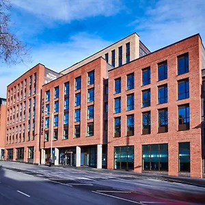 Modern Ensuite Bedrooms With Shared Kitchen At York House In For Students Only Apartment